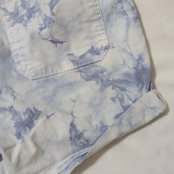 Universal Thread Women's High-rise Paperbag Shorts, Color Blue Marbled Size S - Picture 14 of 16